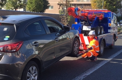 事故・故障車の修理、整備はすべて自社工場にて行います